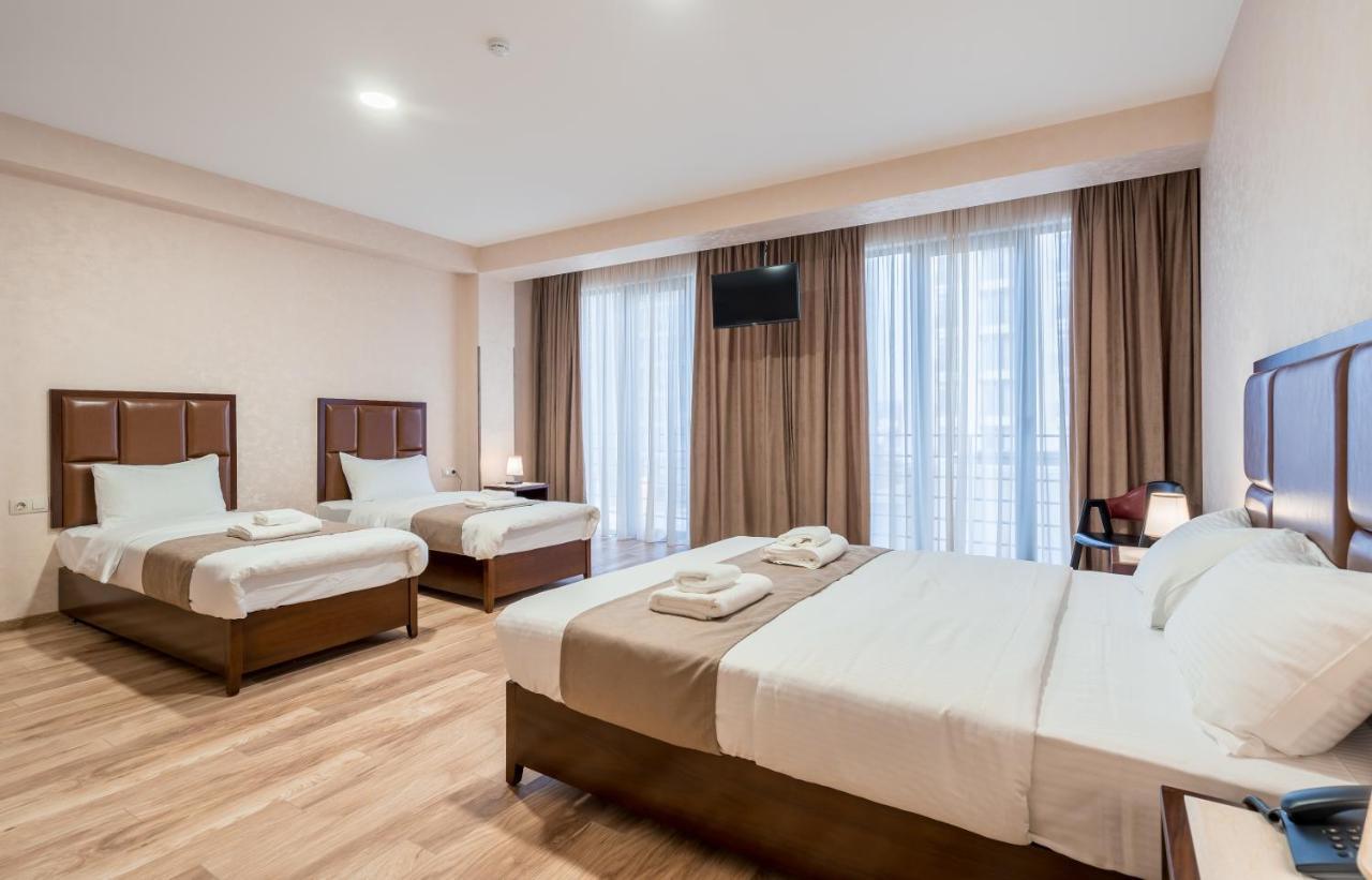Aura Hotel تبليسي المظهر الخارجي الصورة