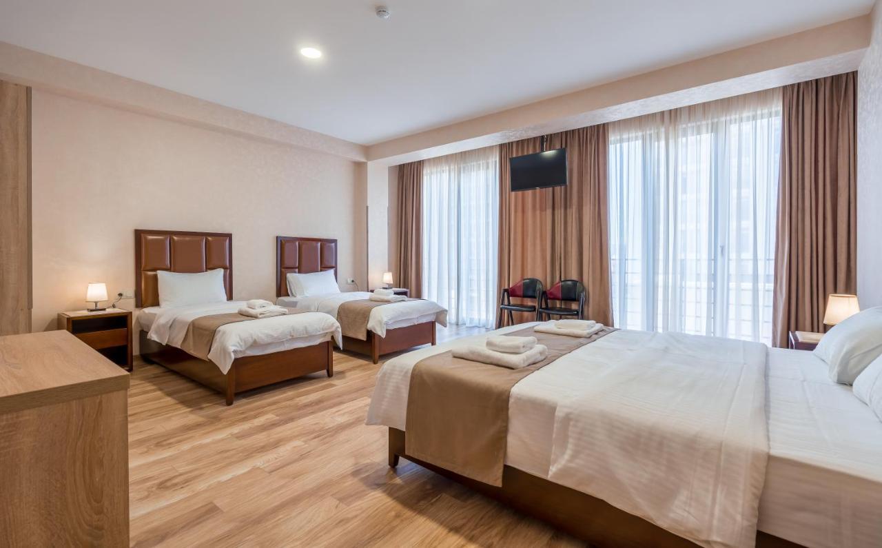 Aura Hotel تبليسي المظهر الخارجي الصورة